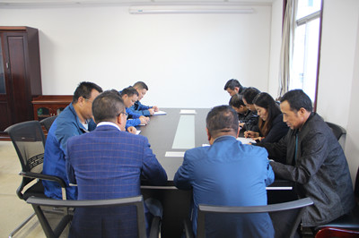 漢中分公司認真?zhèn)鬟_落實建設集團干部大會精神