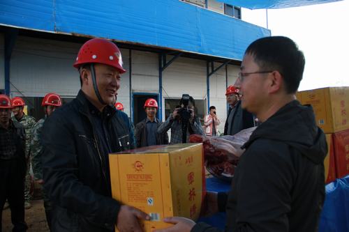 銅煤公司施工一線項目部迎來建設(shè)單位親切慰問