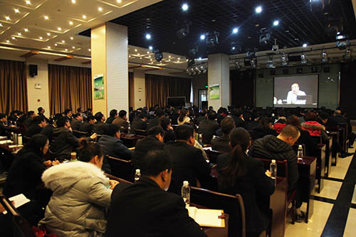 建設(shè)集團(tuán)開展《合同法》、《勞動合同法》專題培訓(xùn)