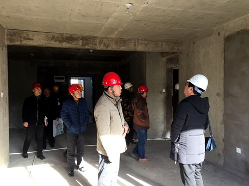 天工公司土建四部神木新村神南華府27、28#樓順利通過(guò)竣工驗(yàn)收