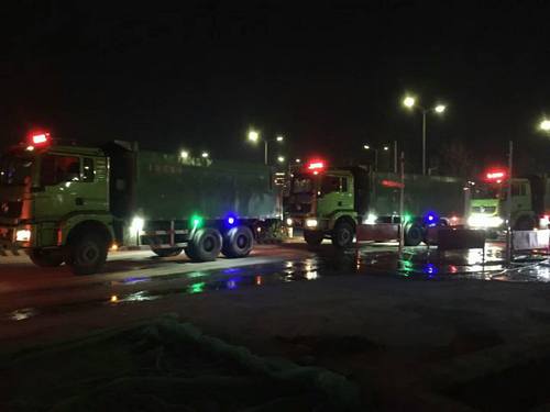 銅煤公司第五項(xiàng)目部全面打響藍(lán)山水岸(南區(qū))工程建設(shè)攻堅(jiān)推進(jìn)戰(zhàn)