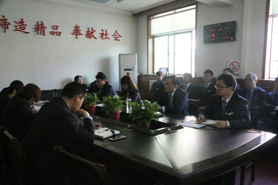 機(jī)電安裝公司認(rèn)真?zhèn)鬟_(dá)建設(shè)集團(tuán)一季度 “追趕超越”考核點(diǎn)評會(huì)精神