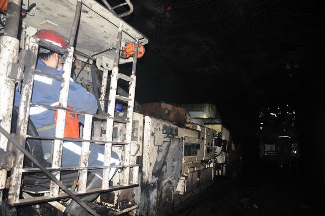 掘進公司單月掘進882米創(chuàng)建設(shè)集團單月掘進進尺新紀(jì)錄