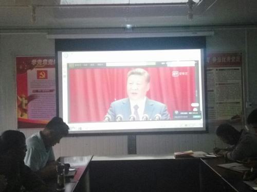 新時(shí)代 新成就《厲害了，我的國(guó)》