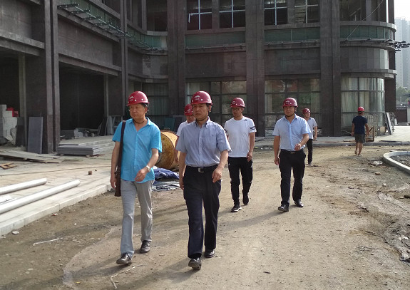 侯本英深入陜煤建設(shè)安康、漢中施工工地檢查指導(dǎo)工作