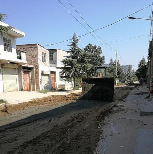 陜煤建設(shè)路橋分公司渭南豐原項(xiàng)目開展創(chuàng)衛(wèi)活動(dòng)