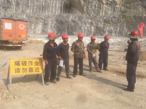 陜煤建設(shè)銅煤公司承建的年產(chǎn)20萬噸固體廢物收集、貯運及預(yù)處理項目施工工作高效推進(jìn)