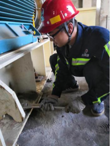 中秋佳節(jié)，我們在工地