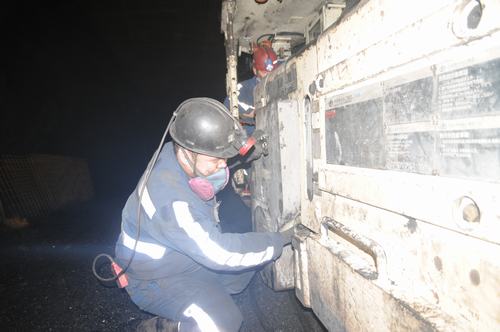 陜煤建設(shè)掘進公司:為鐵軍喝彩 為勞動點贊 單班16米向國慶獻禮