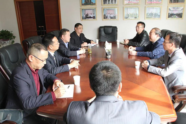 銅川市交通局局長(zhǎng)路學(xué)敏一行蒞臨陜煤建設(shè)座談交流