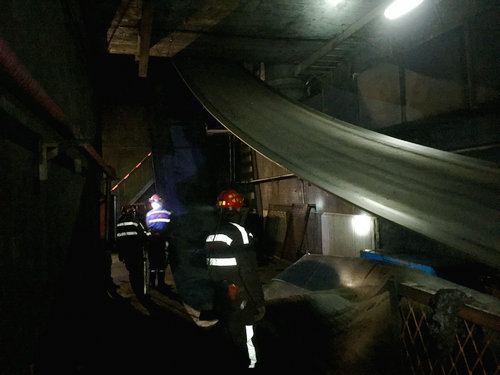 陜煤建設(shè)洗選煤運(yùn)營公司檸條塔運(yùn)營項(xiàng)目部膠帶更換工程順利完工