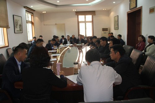 陜煤建設(shè)銅煤公司組織傳達“講政治、敢擔當、轉(zhuǎn)作風”專題教育暨集中開展違規(guī)收送禮金問題專項整治工作部署會議精神