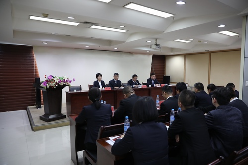 路橋分公司召開“講、敢、改”專題教育和違規(guī)收送禮金專項整治再動員會