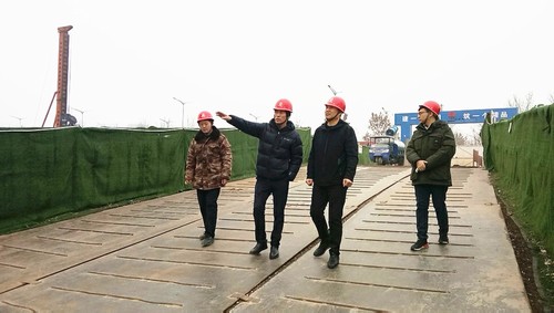 劉合理蒞臨銅煤公司承建的藍(lán)山水岸（南區(qū)）工地檢查指導(dǎo)工作