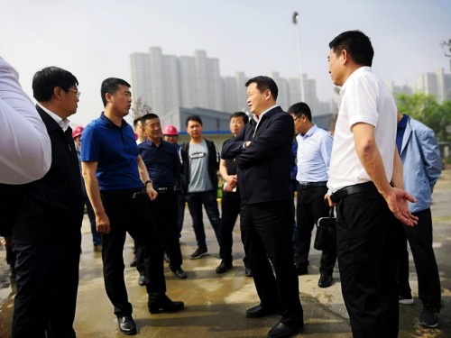 渭南市副市長郭柱國一行蒞臨禮悅閣精品住宅小區(qū)項(xiàng)目檢查指導(dǎo)工作