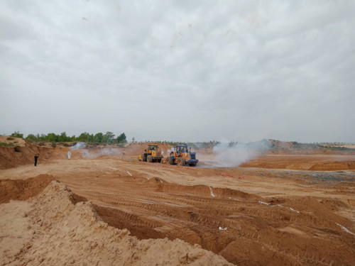 陜煤建設天工公司土建十七部小保當?shù)V井管理及技術人員公寓樓工程破土動工