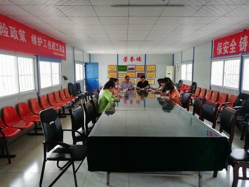 韓城分公司土建四項(xiàng)目部組織開展女職工維權(quán)活動初見成效