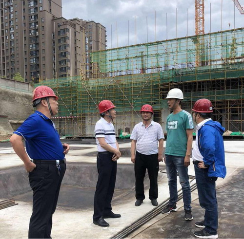 楊讓順調(diào)研藍(lán)山水岸項(xiàng)目