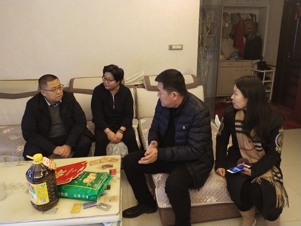 陜煤建設(shè)韓城分公司從“心”出發(fā)，慰問困難職工“暖人心”