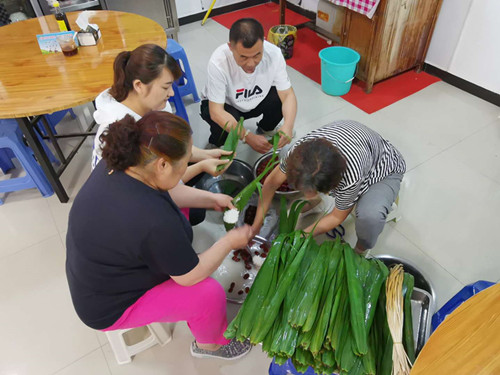 陜煤建設(shè)機電安裝公司:疫情期間的“端午情”