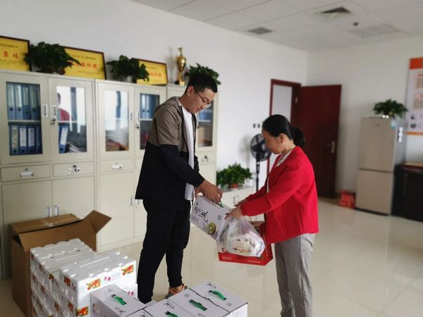 陜煤建設(shè)天工公司中秋、國慶溫情慰問   鼓干勁