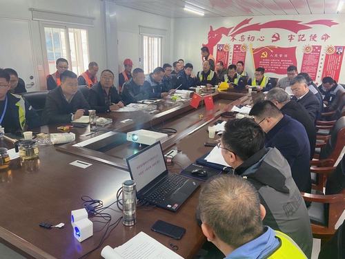 陜煤建設(shè)銅煤公司第十六項目部承建的榆林化學(xué)1#食堂順利通過驗收