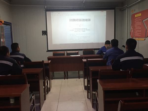 陜煤建設(shè)韓城分公司安裝三項(xiàng)目部“三個(gè)加強(qiáng)”開(kāi)展團(tuán)員青年紀(jì)律作風(fēng)教育活動(dòng)