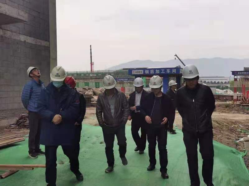 陜煤建設(shè)承建的中儲(chǔ)糧西安直屬庫(kù)有限公司工作塔、卸糧站順利通過(guò)主體驗(yàn)收