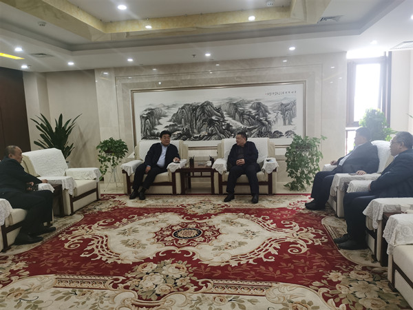 寧興剛、王寧到渭南城投公司交流洽談