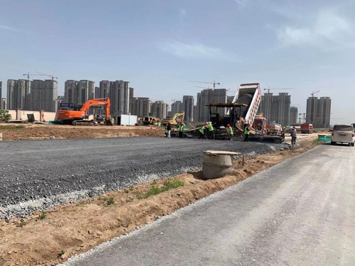 陜煤建設(shè)路橋分公司漢風(fēng)五路項目部攻堅克難搶工期