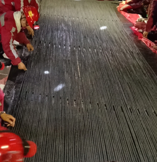 陜煤建設(shè)機電安裝公司提前10個小時完成曹家灘煤礦主斜井膠帶機檢修任務