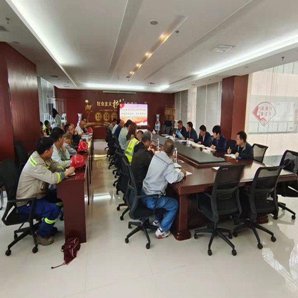 陜煤建設(shè)咸陽分公司承建的富平改擴(kuò)建60萬噸/年水泥立磨粉磨系統(tǒng)項(xiàng)目試生產(chǎn)、質(zhì)量驗(yàn)收順利通過驗(yàn)收