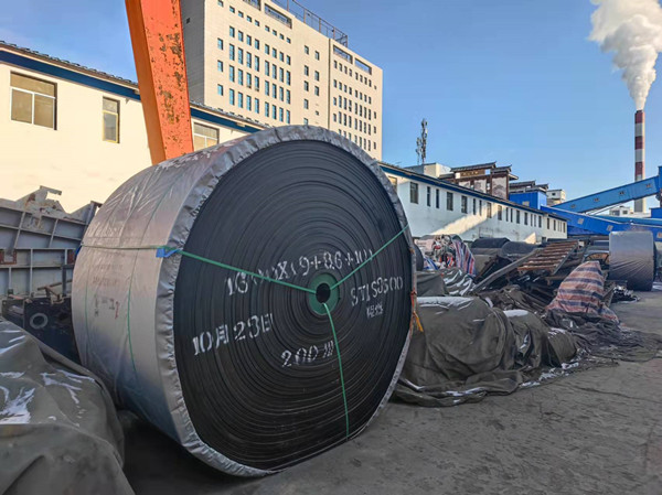 陜煤建設(shè)機電安裝公司黃陵項目部順利完成膠帶搶修任務(wù)