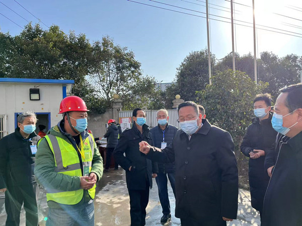 咸陽市副市長王靖一行蒞臨涇陽縣西城保障房小區(qū)項(xiàng)目調(diào)研指導(dǎo)工作