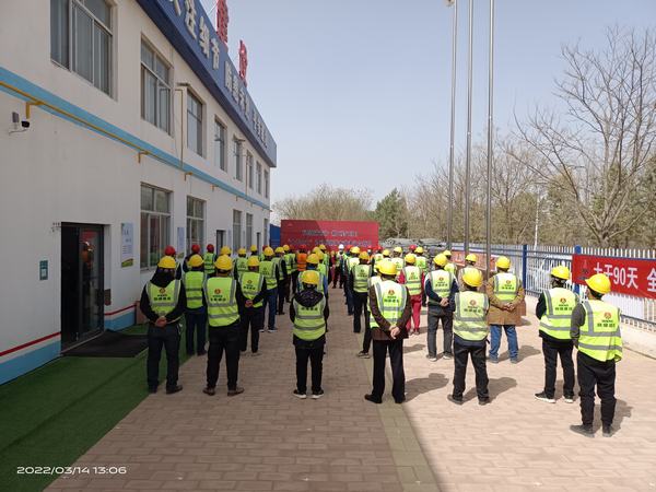 榆林市科創(chuàng)新城市政一期工程N(yùn)1項(xiàng)目經(jīng)理部“大干90天”勞動(dòng)競(jìng)賽活動(dòng)正式啟動(dòng)