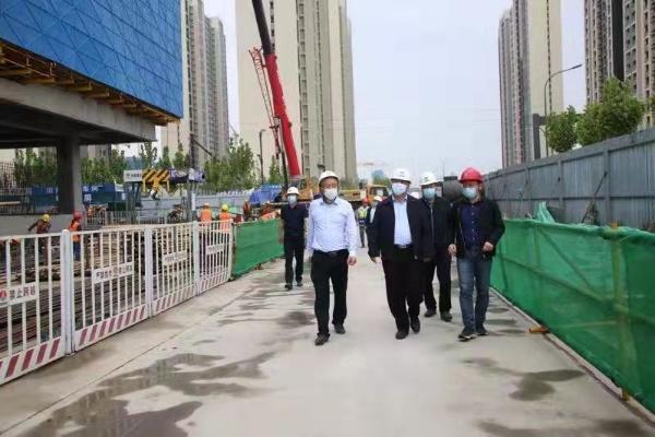 寧興剛深入陜煤建設(shè)灃西新城第五學(xué)校項(xiàng)目開(kāi)展安全生產(chǎn)大排查