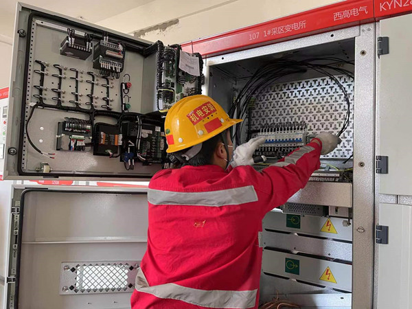 看，這是我們的勞動(dòng)節(jié)！