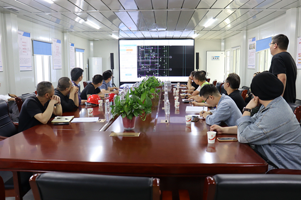 陜煤建設(shè)咸陽分公司灃西新城第五學(xué)校項目地基與基礎(chǔ)分部工程順利通過驗(yàn)收