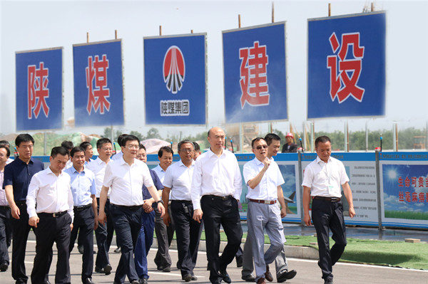 陜煤建設渭南分公司施工渭南南京金龍純電動車項目記實