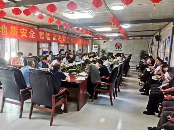 陜煤建設(shè)澄合分公司承建的西卓煤礦北翼總回風(fēng)、北翼回風(fēng)、措施巷管路安裝工程順利通過竣工驗(yàn)收