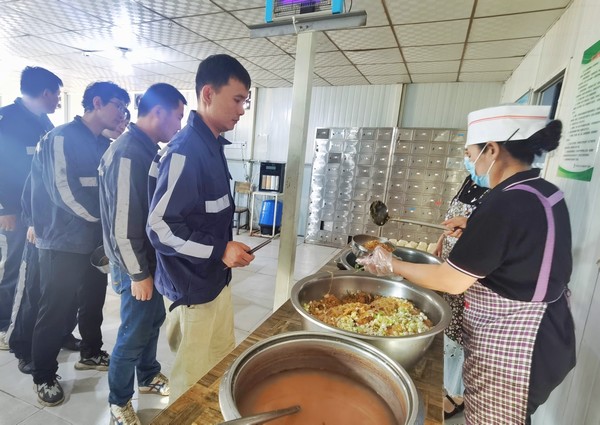 陜煤建設(shè)洗選煤運(yùn)營(yíng)公司紅柳林洗煤廠項(xiàng)目部：吃、住、行著手，把實(shí)事辦到員工心坎里