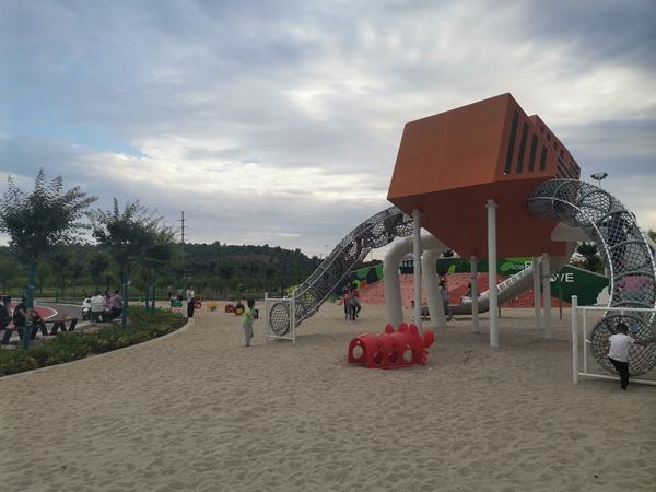 陜煤建設榆林公司聚焦服務惠民生 打造休閑娛樂新場所