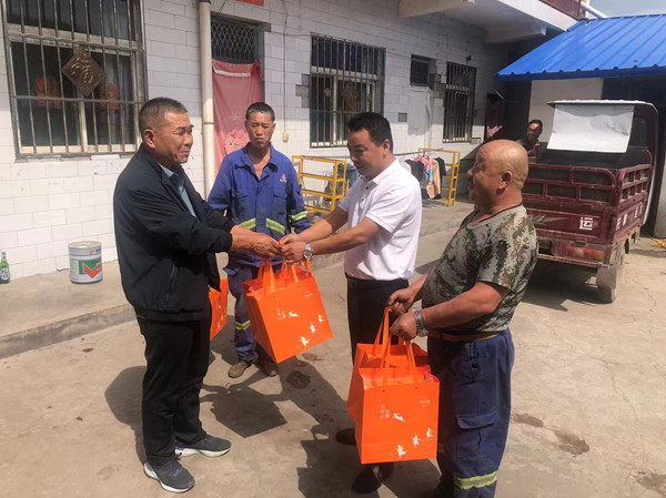 陜煤建設(shè)咸陽(yáng)分公司安裝項(xiàng)目部：濃濃中秋情，慰問(wèn)暖人心