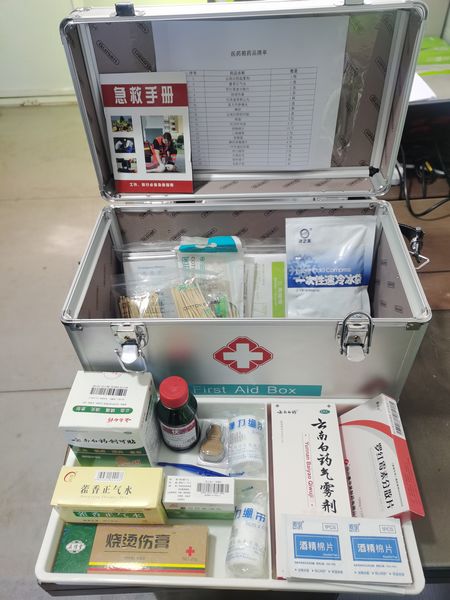 陜煤建設(shè)天工公司土建十部：小藥箱 細(xì)微情  傳大愛