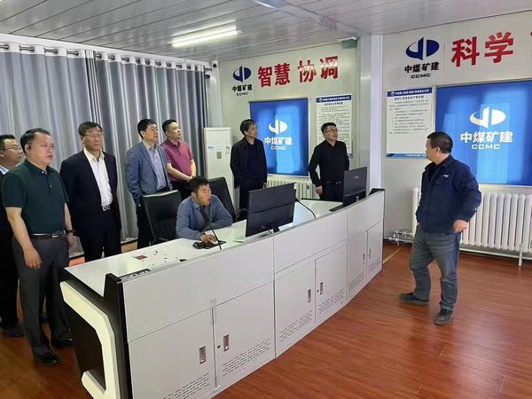 陜煤建設(shè)考察團一行到中煤三建進行對標學習