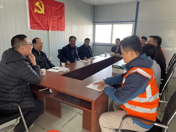 陜煤建設(shè)天工公司新疆第一項目部：召開座談會，青年員工士氣高