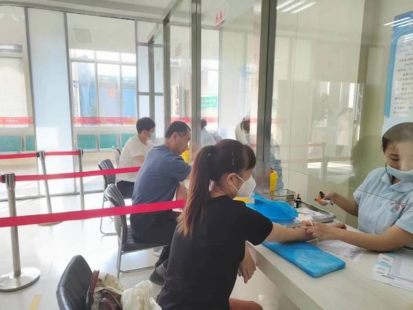 陜煤建設川耀公司：送溫暖有溫度    讓愛之花常開