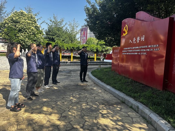 陜煤建設洗選煤運營公司澄合山陽運營項目部： 以主題黨日活動，夯實黨性思想