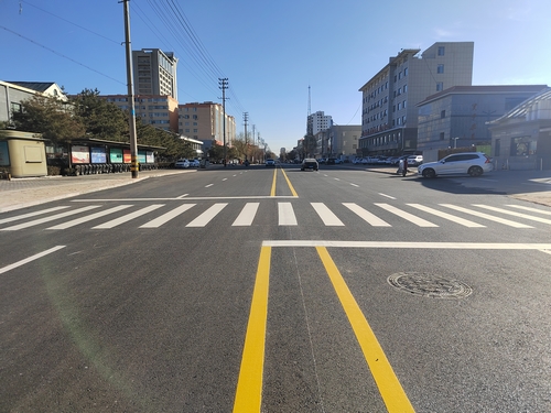 陜煤建設(shè)承建的上郡北路順利通車！