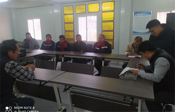 陜煤建設(shè)天工公司土建四部：體貼關(guān)愛(ài)農(nóng)民工 安“薪”情暖回家路